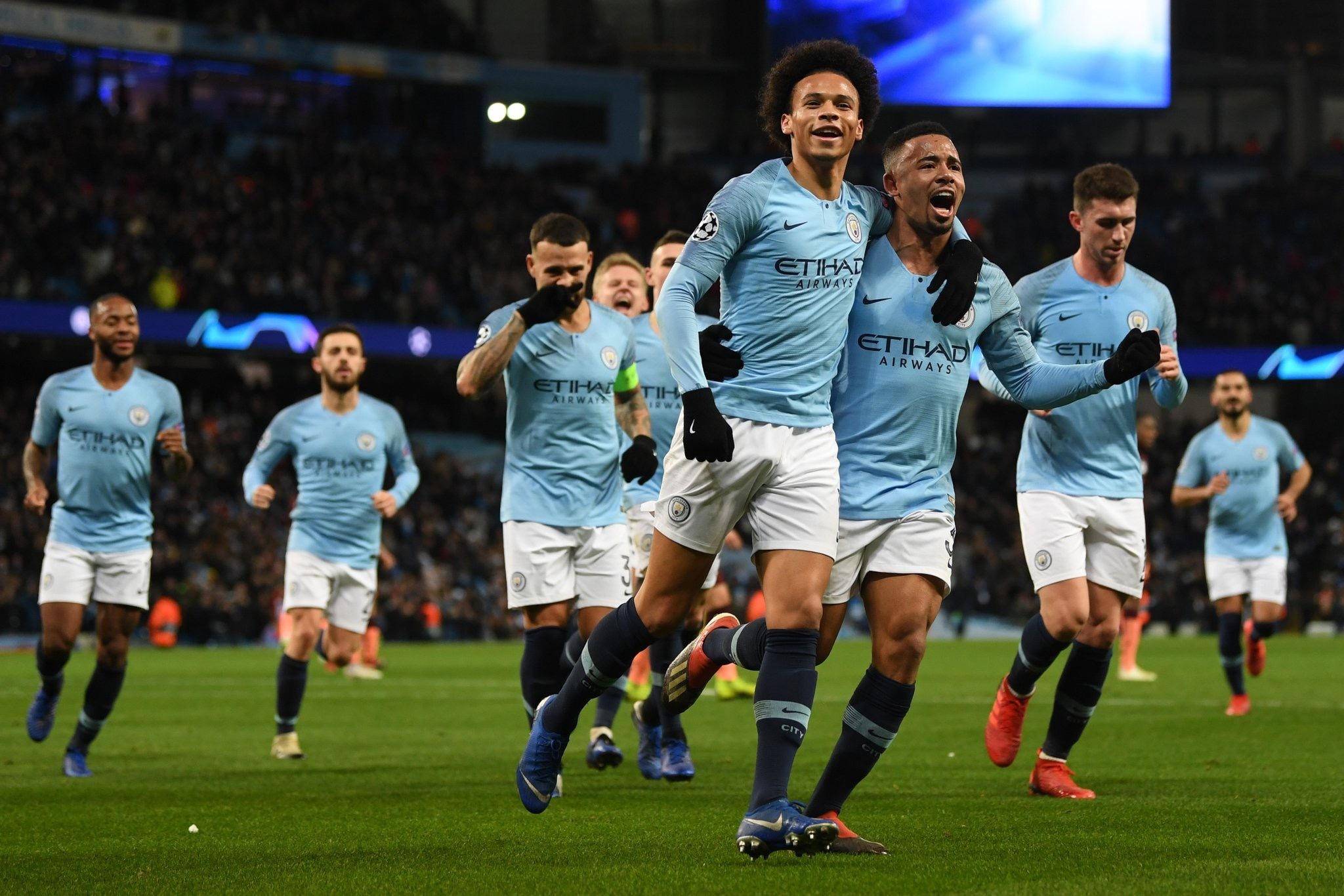 专业水准的 专业水准的